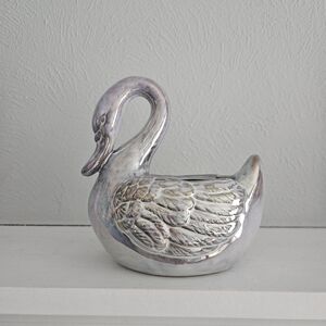 NWT Ashland Iridescent Ceramic Swan Planter/Jar